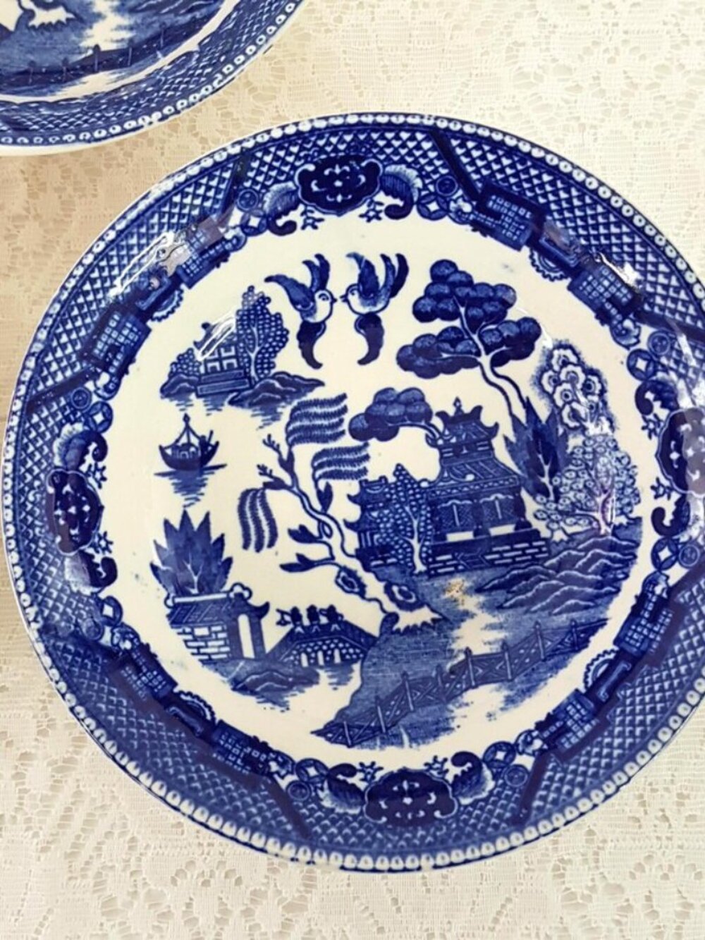 Vintage Blue Willow Soup Cereal Bowls Japan Blue White Transferware - Set of 3 - Picture 4 of 8